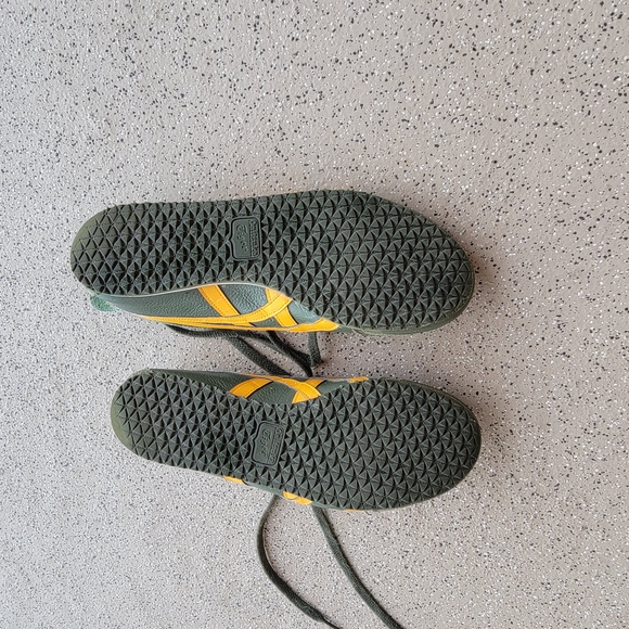 Onitsuka Tiger Green and Orange Sneakers - Picture 5 of 6